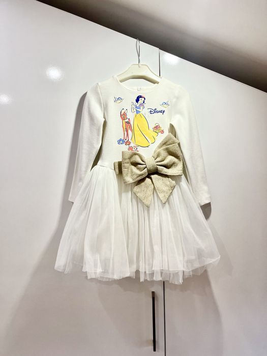 Бяла рокля със Снежанка