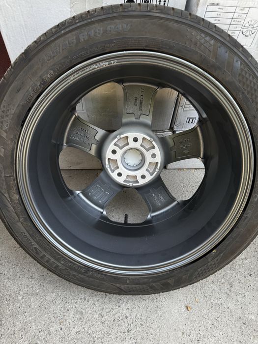 R18 Kia Gt line yangi deska balon