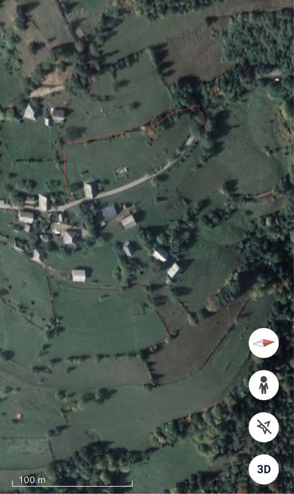 Vand teren + casa veche, suprafata 4000 mp situat langa drum principal