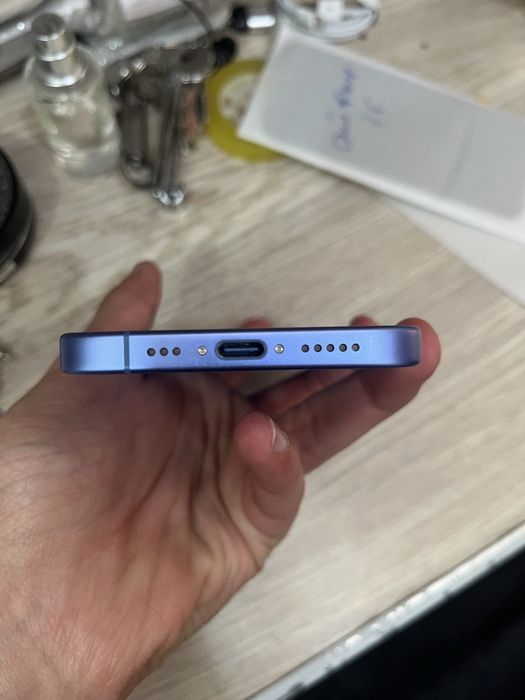 Iphone 16 ideal aybi kichkina holi bor