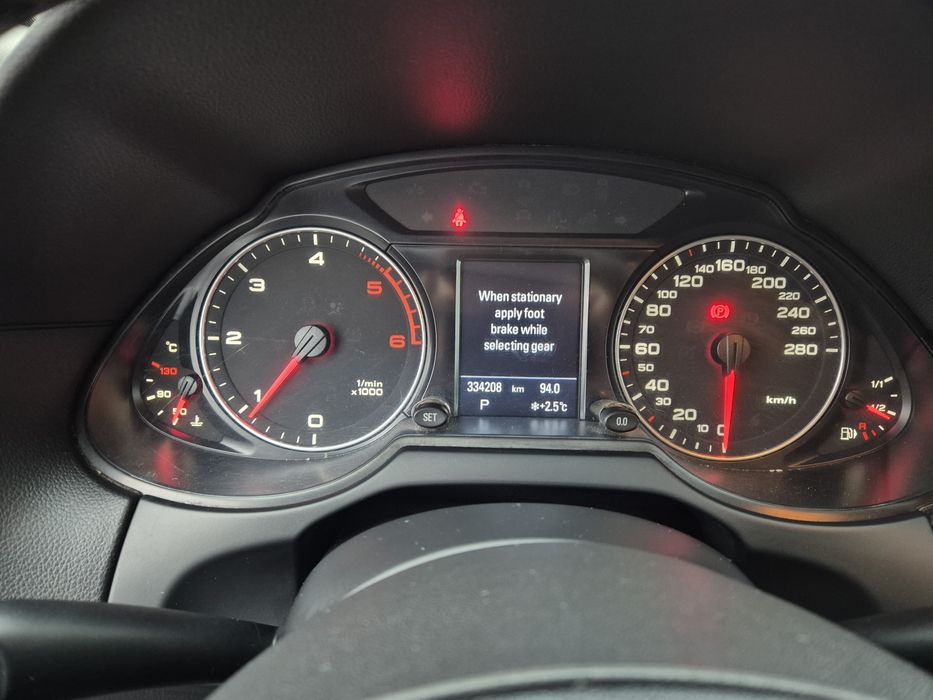 Audi Q5 2010 2.0 170CP