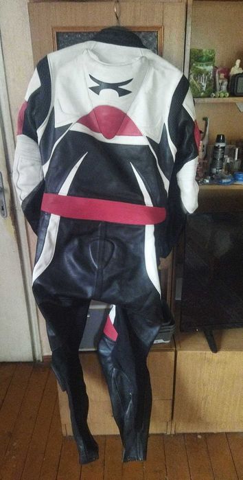 мото екип "Spada