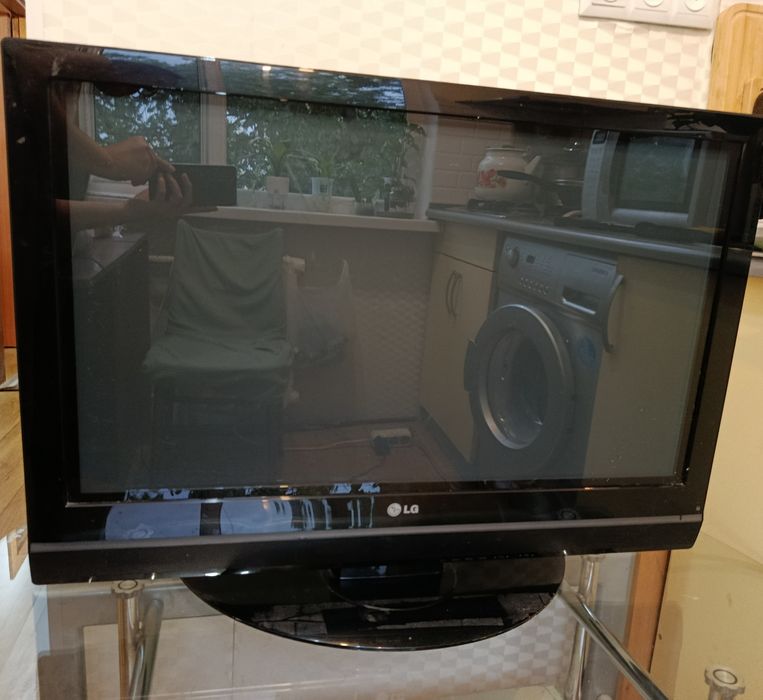 Телевизор LG 85 диагональ