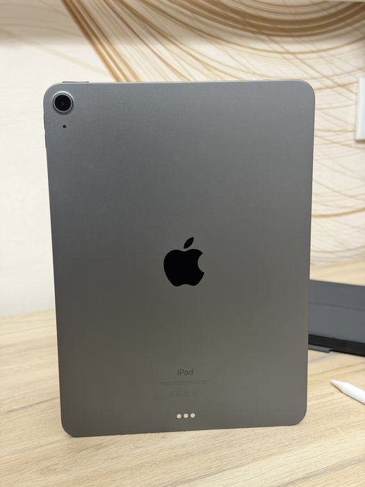 Продам ipad Air 6