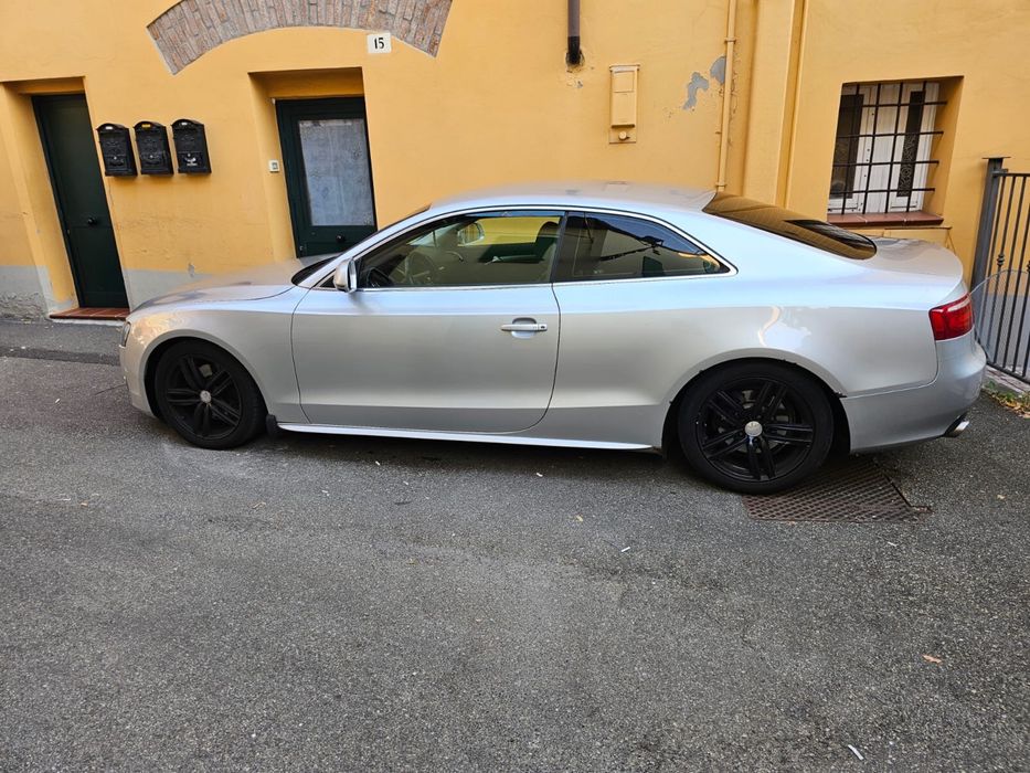 Vând Audi A5 coupe 2.7 TDI Automat