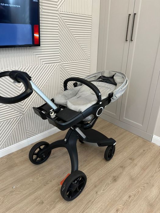 Продам срочно коляску