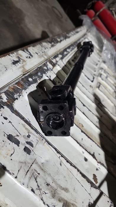 Карданный вал не ПТО ISUZU 5тонный. Исузу 5т самосваллар учун кардан