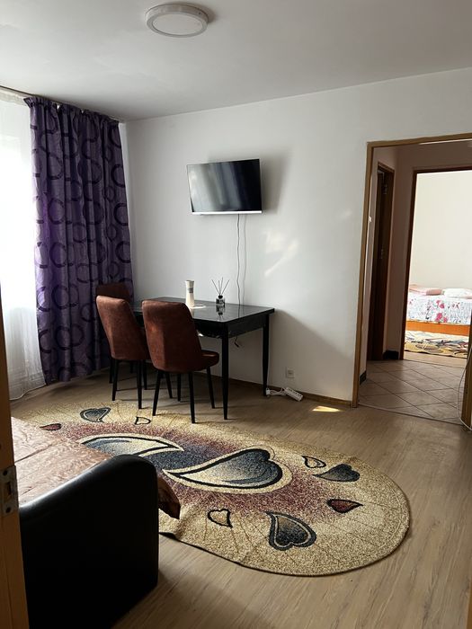 Inchiriez ap 2 camere zona ANAF - Catedrala