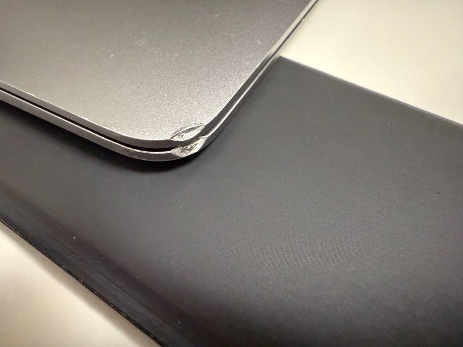 Apple MacBook Air 13 - Retina Display A1932