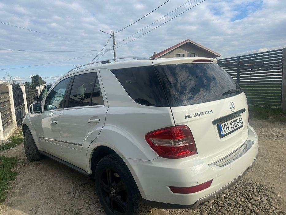Vând mercedes ml 350