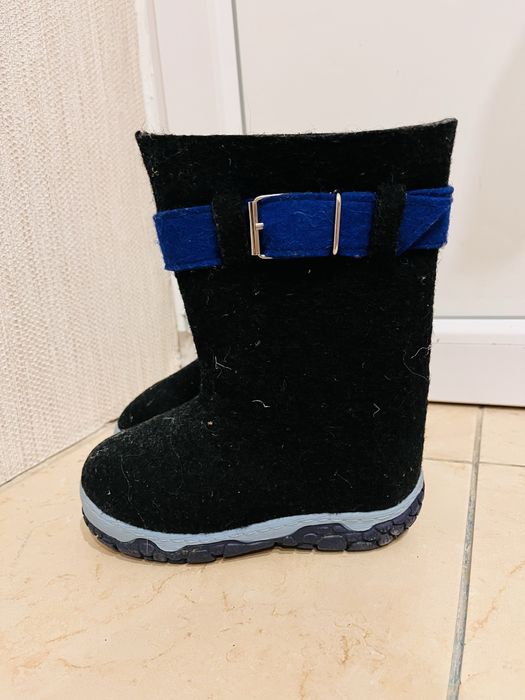 Продам детские валенки