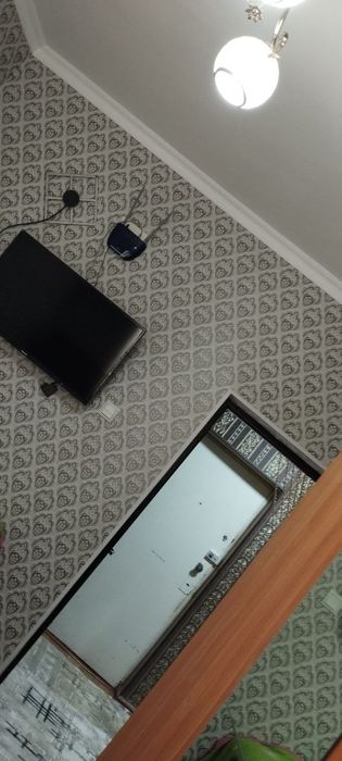 Шодийона МФЙ да жойлашган этаж сотилади