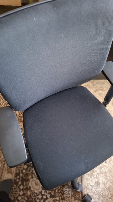 Ергономични офис столове