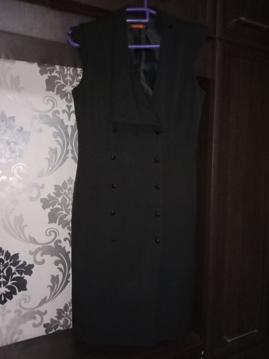 Продаю жилетка платье
