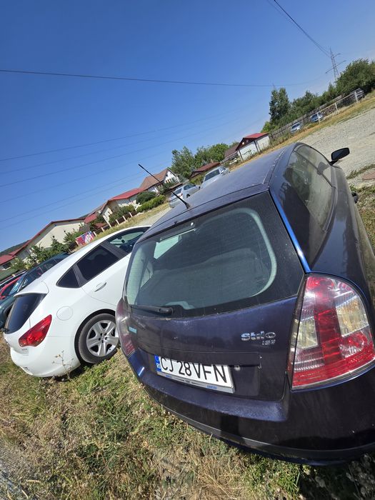 Fiat Stilo an 2004, 1.2 16v motor defect si rugina la praguri