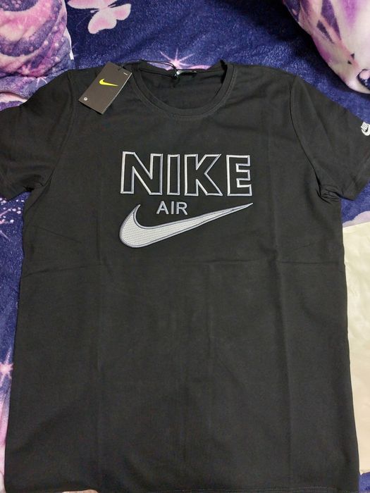 Tricouri Adidas, Nike