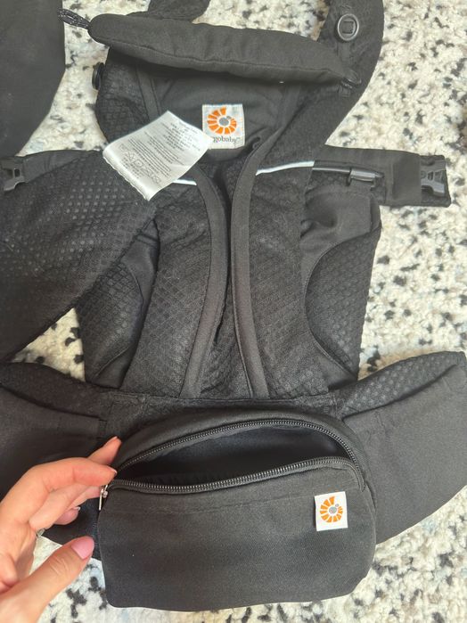 Marsupiu Ergobaby Omni Breeze - Onyx Black +husa iarna MAM