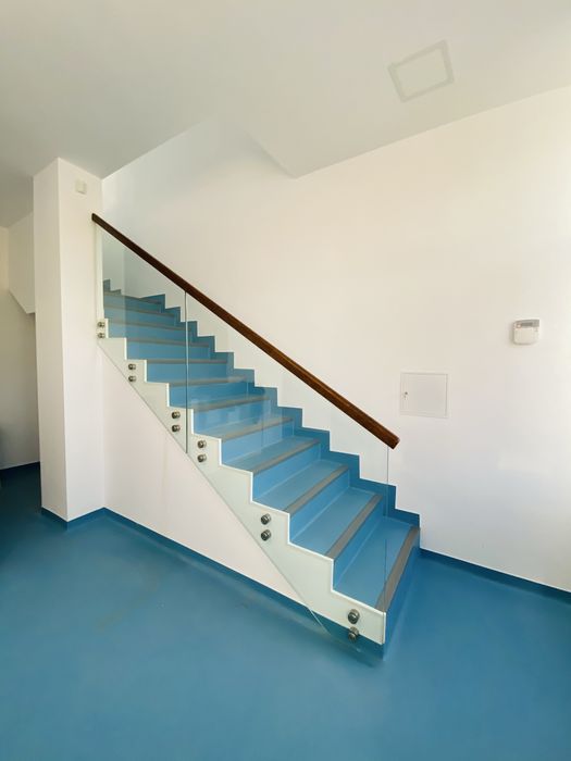 Balustrade din sticla laminata si securizata