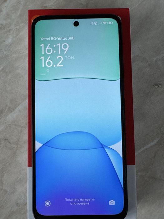 ЧИСТО НОВ Redmi 13