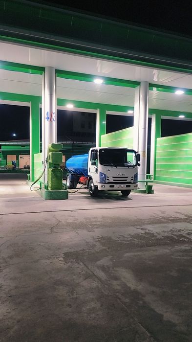 Isuzu vadavoz afotobusdan terilgan