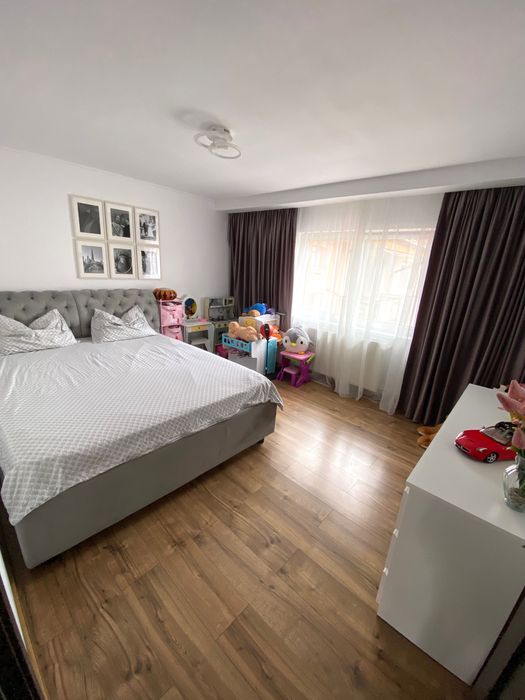 De vanzare apartament 2 camere Carpati II