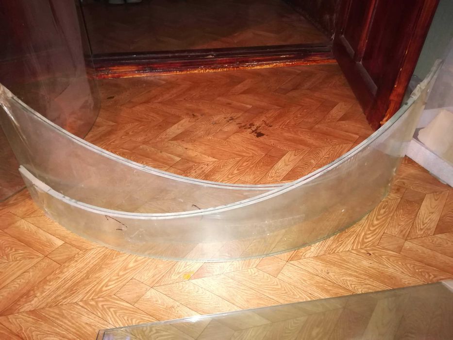 Стекло для гастрономических холодильников