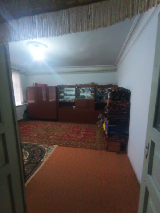 Uy sotiladi yoki domga almashtirish