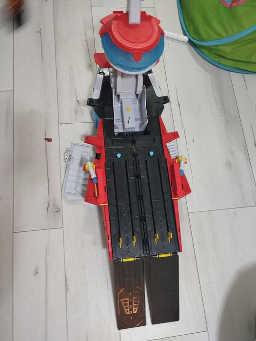 Еъркрафт база  Пес патрул Paw patrol