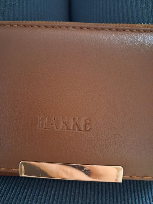 Дамско портмоне в кафяво