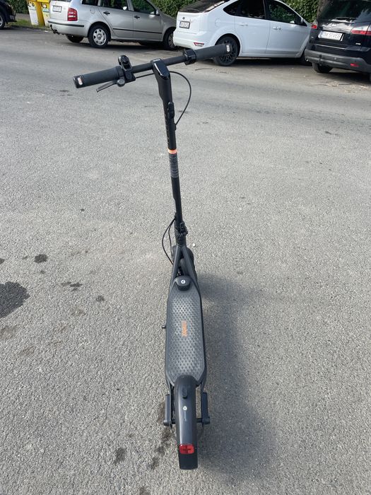 Trotineta electrica NINEBOT KickScooter F2, 10 inch, negru