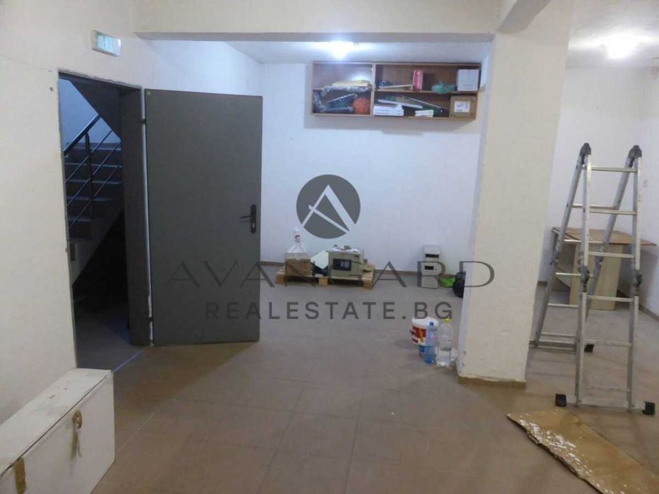 Продава се Магазин в Пловдив, Център - 175 кв.м за 1600 €/кв.м - Снимка #8