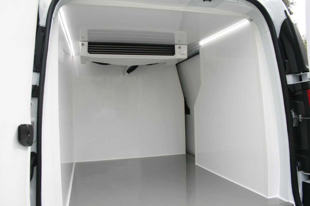 Închirieri - închiriez transport duba van frigorifica marfa fără șofer