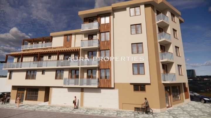 Продава се Тристаен апартамент в Разград, Център - 90 кв.м за 1020 €/кв.м - Снимка #4