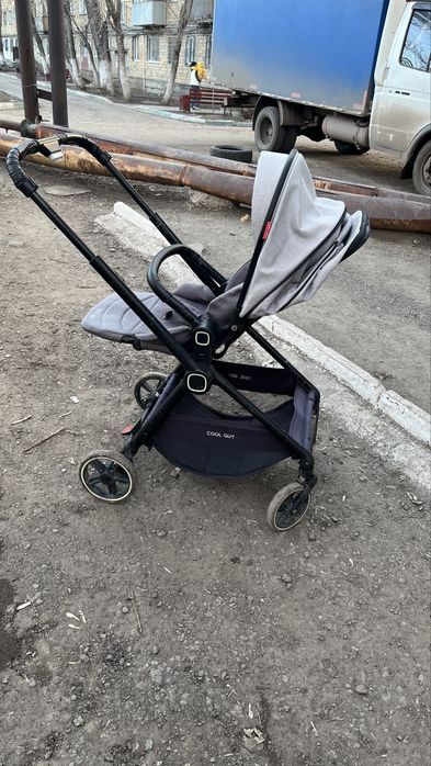 Продаю коляску прогулочную