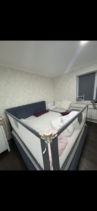 Бортик защитный для кровати