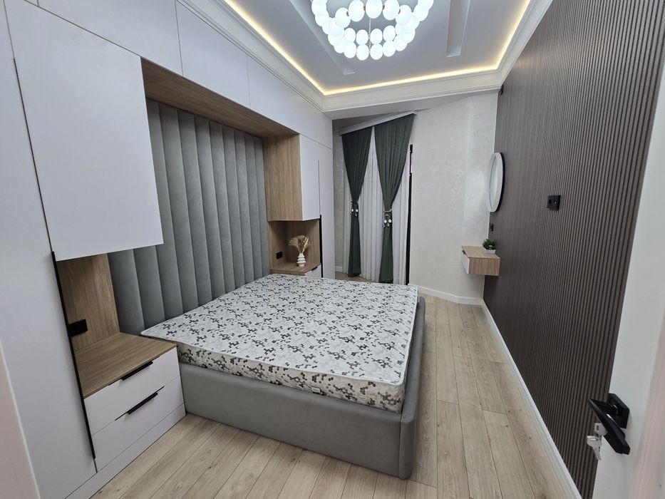 Fargona shaxar yangi markaziy  bank oldida 3 xonalik luks uy sotiladi