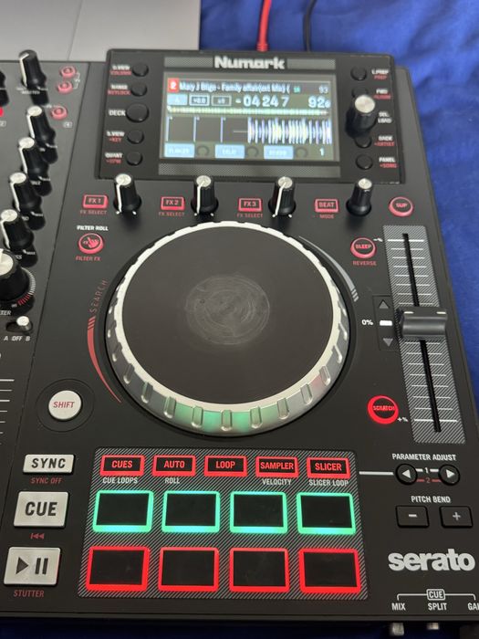 Consola DJ numark nvll
