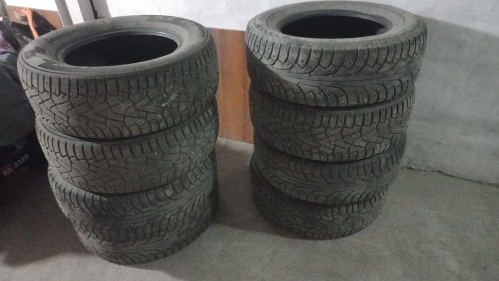 Зимние шины 8 штук За 250000