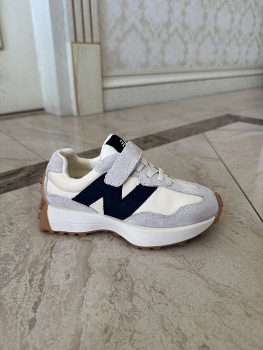 Кроссовки детские