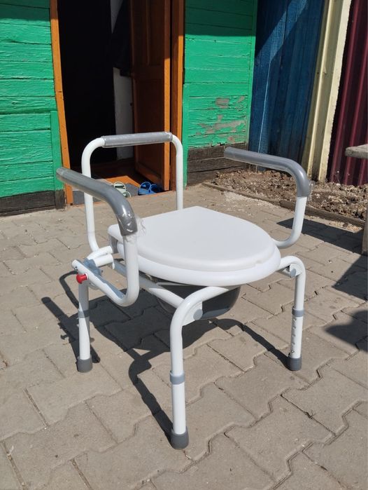 Продам Био туалет в хорошем состоянии