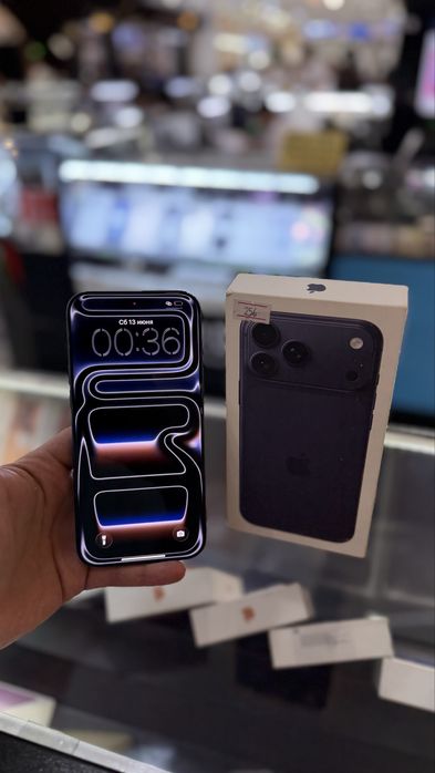 iPhone 17 pro max 256 esim