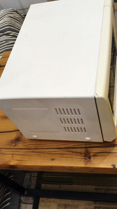 Микроволновка Панасоник NN-ST337W