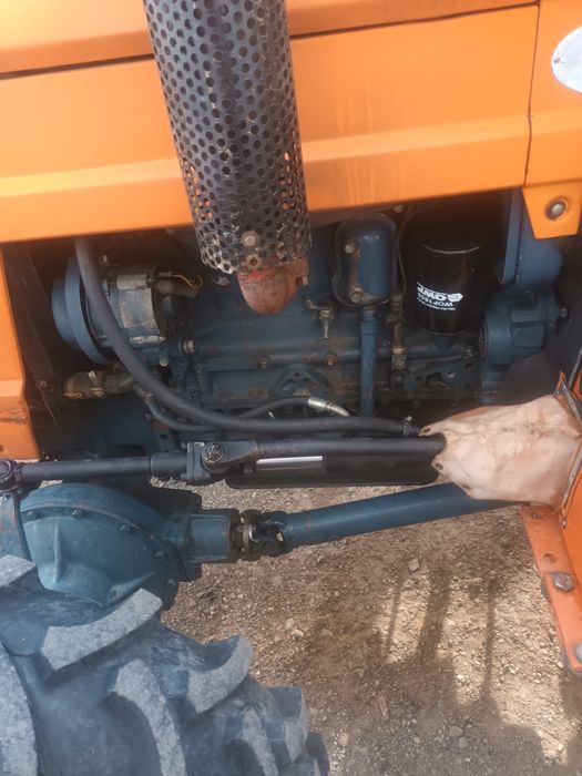 Tractor Fiat 550 DT 4x4