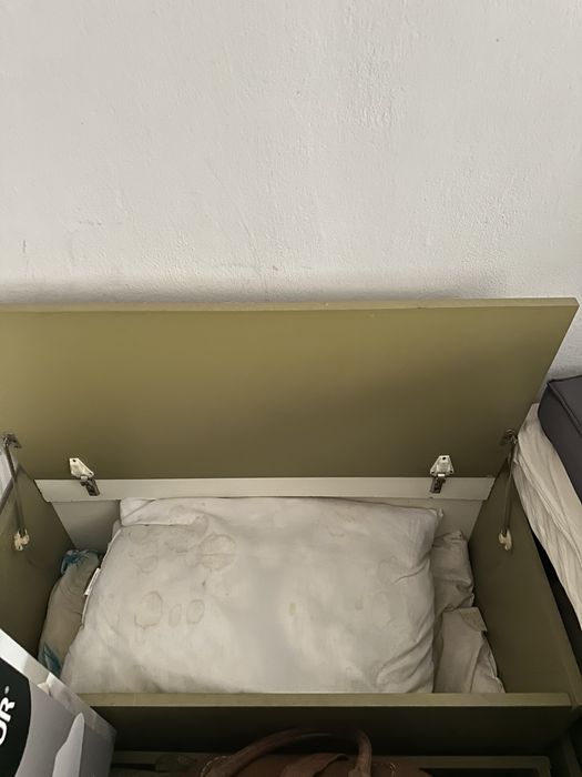 Единично легло с матрак / ракла / две легла с матраци