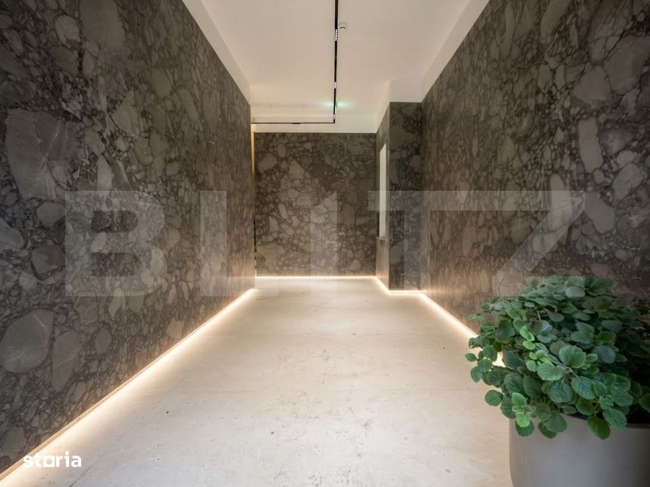 Studio de vanzare, 50 mp, terasa 14 mp, zona Calea Baciului