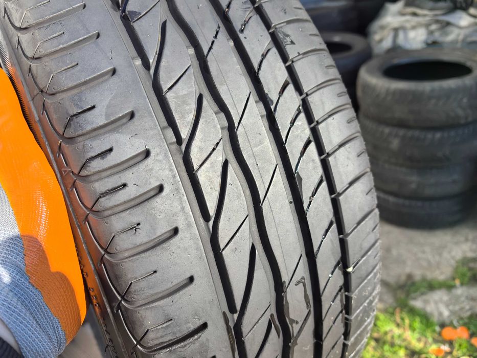 225/45/17 Бриджстоун ДОТ 2015 г