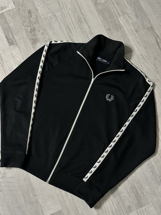 fred perry олимпийка