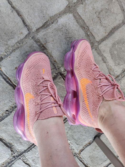 Nike маратонки, носени много малко!