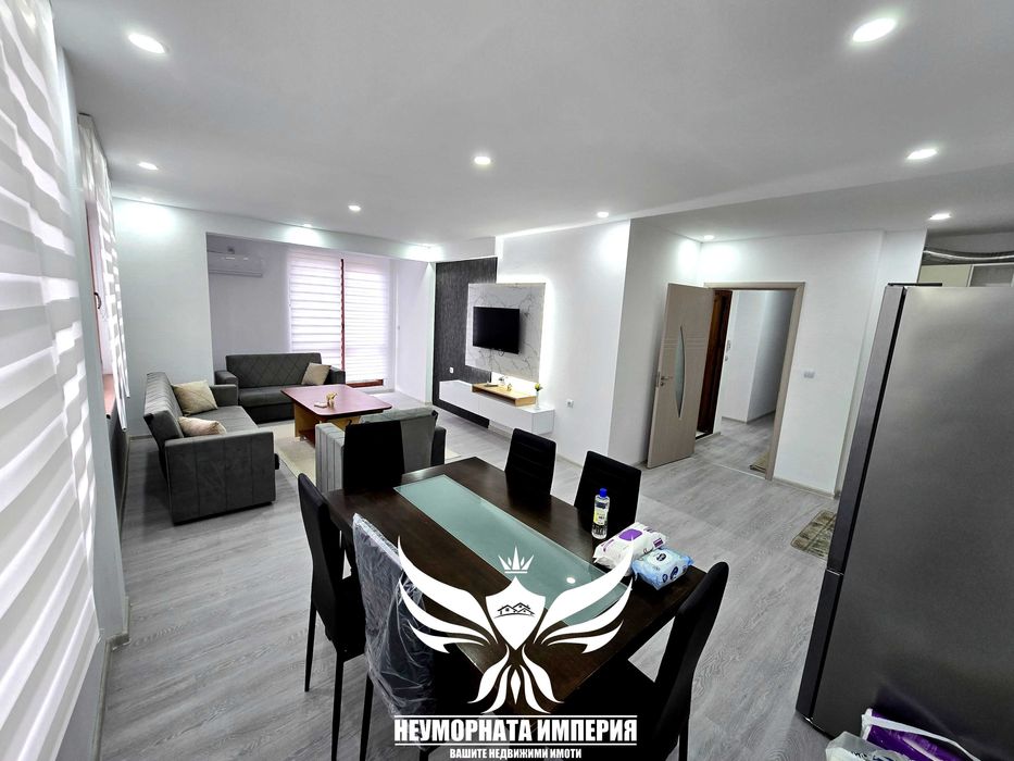 Продава се Тристаен апартамент в Асеновград - 146 кв.м за 741 €/кв.м - Снимка #2