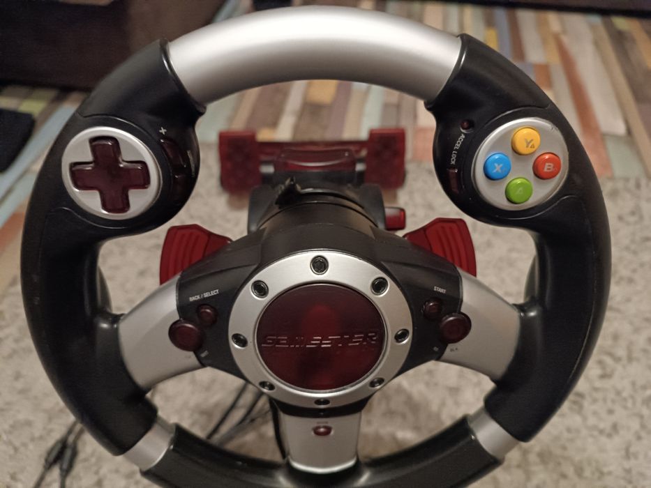 Volan Racing wheel,  pedale, stand  pt PlayStation 2 și Xbox clasic